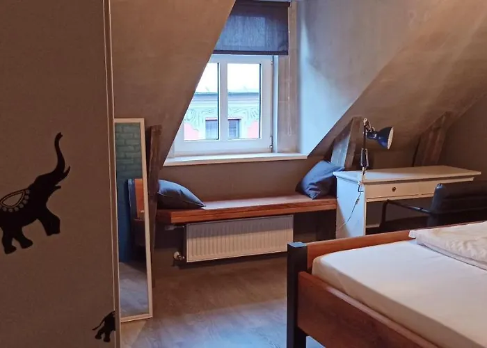 Old Town Cute Flat 2 Beds 2 Baths
